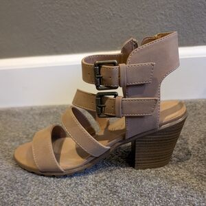 Elegant Tan Strappy Block Heel Sandals